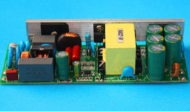 如何區(qū)別瓷片電容與獨石電容？